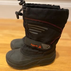 Kamik Youth snow boots Size 1